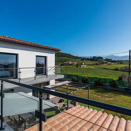Afa, Proche D Ajaccio, Magnifique 4 Pers Avec Piscine Privée Et Vue Montagne *