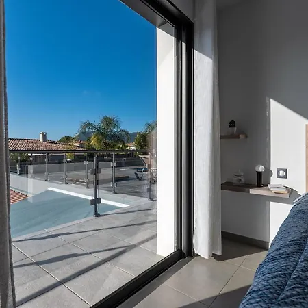 Afa, Proche D Ajaccio, Magnifique 4 Pers Avec Piscine Privée Et Vue Montagne Afa