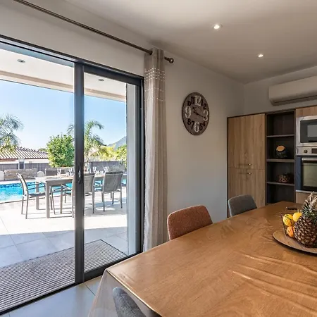 Villa Afa, Proche D Ajaccio, Magnifique 4 Pers Avec Piscine Privée Et Vue Montagne