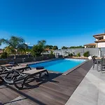Afa, Proche D Ajaccio, Magnifique 4 Pers Avec Piscine Privee Et Vue Montagne فيلة *