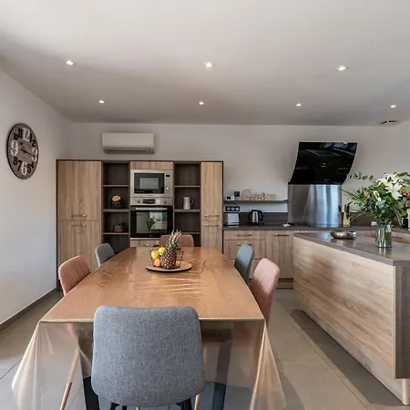 Afa, Proche D Ajaccio, Magnifique 4 Pers Avec Piscine Privee Et Vue Montagne * Afa