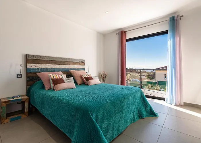 Afa, Proche D Ajaccio, Magnifique 4 Pers Avec Piscine Privee Et Vue Montagne Villa