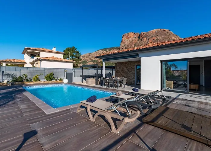 Afa, Proche D Ajaccio, Magnifique 4 Pers Avec Piscine Privee Et Vue Montagne Villa *